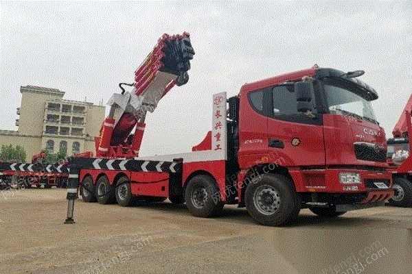 北京朝阳区转让华凌五轴110吨随车起重机