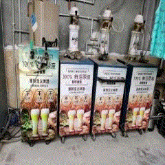 北京中铁富红获得轻轨站台弧形顶棚外表清洗机器人专利处理轻轨站台弧形顶棚整理杂乱问题