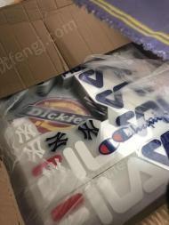 黑龙江哈尔滨出售1台河北产闲置印花机 还有1000多件短袖 烫标 ，打包卖.