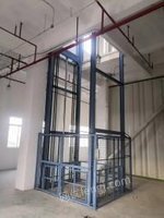 山东济南出售简易厂房搬运提升机 两三层固定式导轨货梯