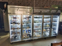 青海西宁转让95新的冷藏柜一套(共三件)