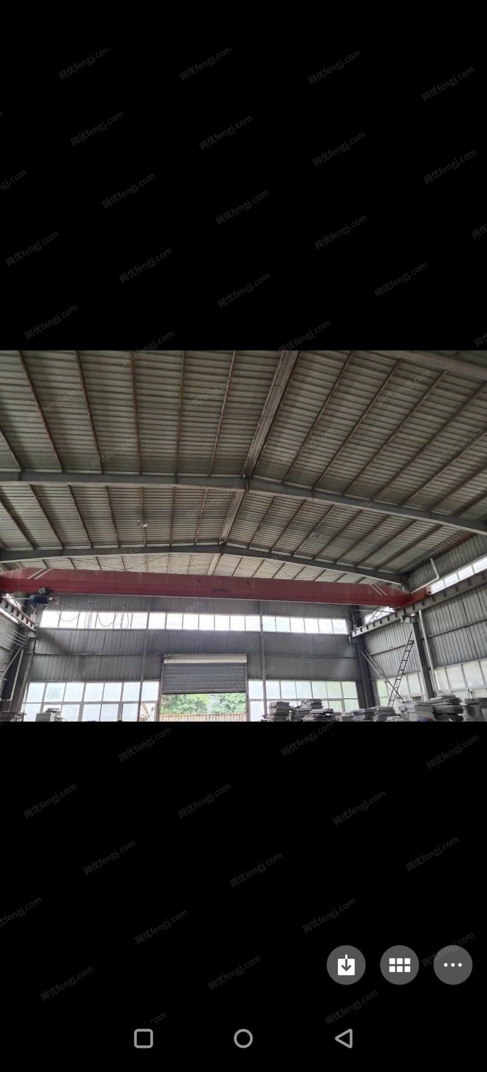 江苏扬州8成新五吨行车，道轨行车，行轨行车出售，长36米，宽20多米