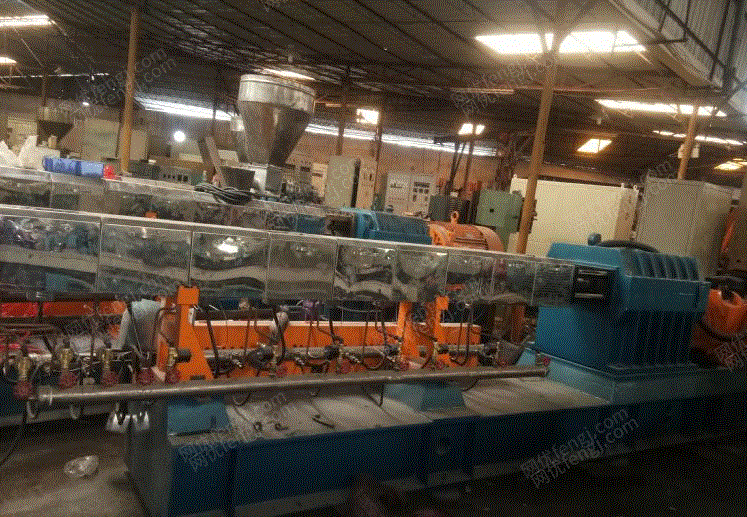 二手?jǐn)D出片材機(jī)出售