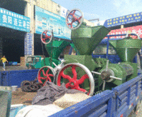 出售家常用榨油机器厂家直销价格，到客户家安装