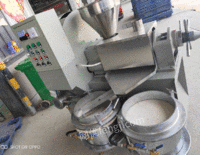 供应多用型菜籽榨油机械制造厂家，商用榨油设备总经销