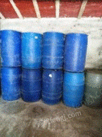 江苏常州一批塑料桶和铁桶出售