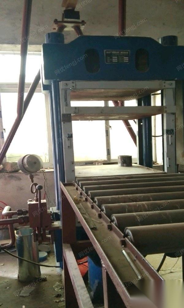 辽宁葫芦岛不做了出售2台二手硫化机3吨/2吨多 (一新一旧)  打包卖.
