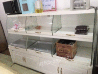 江西抚州因家中有事，蛋糕店没开了，所以设备低价转让