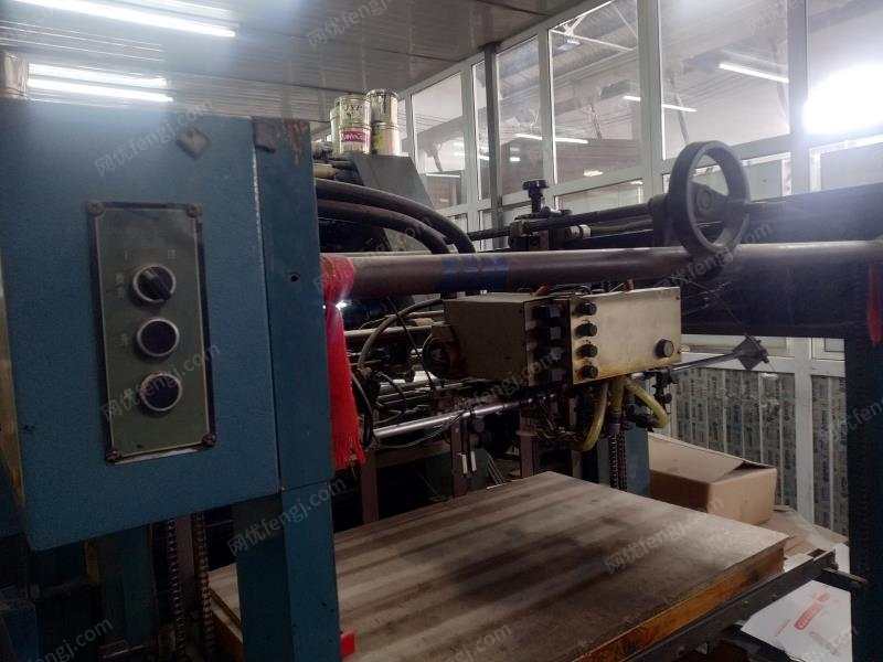 纸箱厂出售赣州通达05双色对开胶印机1台