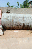 河南焦作出售1个闲置10吨油罐　用了三年．埋地罐．