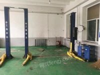 黑龙江大庆二手8成新上海2.9米修车升降机3台打包出售