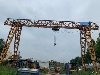 河南鹤壁转让闲置8成新10吨龙门吊一台