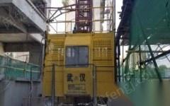 河南许昌正常使用中13年施工电梯低价出售
