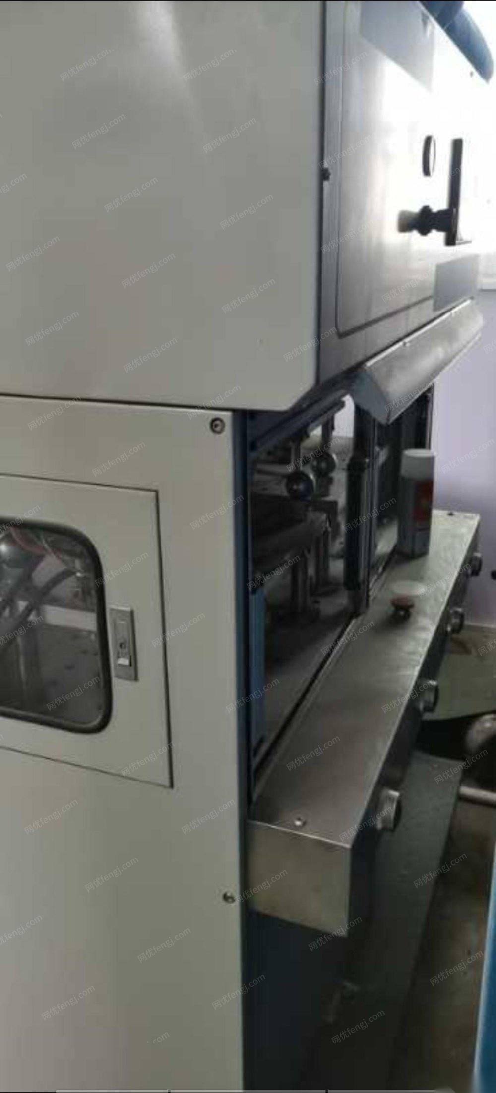 福建泉州大部分是九成新的机器注塑机出售