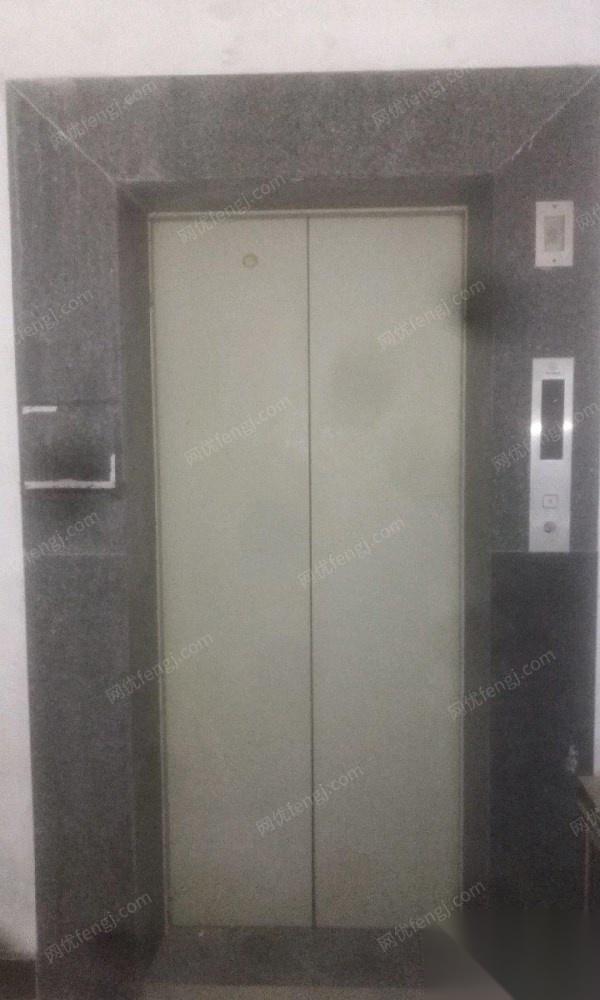 湖南邵阳因宾馆不开了低价出售二手闲置6六层电梯一部