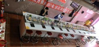黑龙江哈尔滨在位出售22个座小火锅案子6.6米长一套 