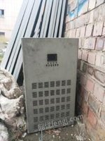 新疆乌鲁木齐出售39块二手太阳能发电板　带充电器，用了二年多．闲置己拆．看货议价．