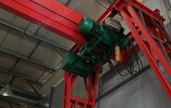 天津宝坻区5吨跨度10米，高度5.5米龙门吊出售