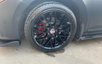 新疆阿克苏出售1套改装18寸轮毂加上轮胎  看货议价.
