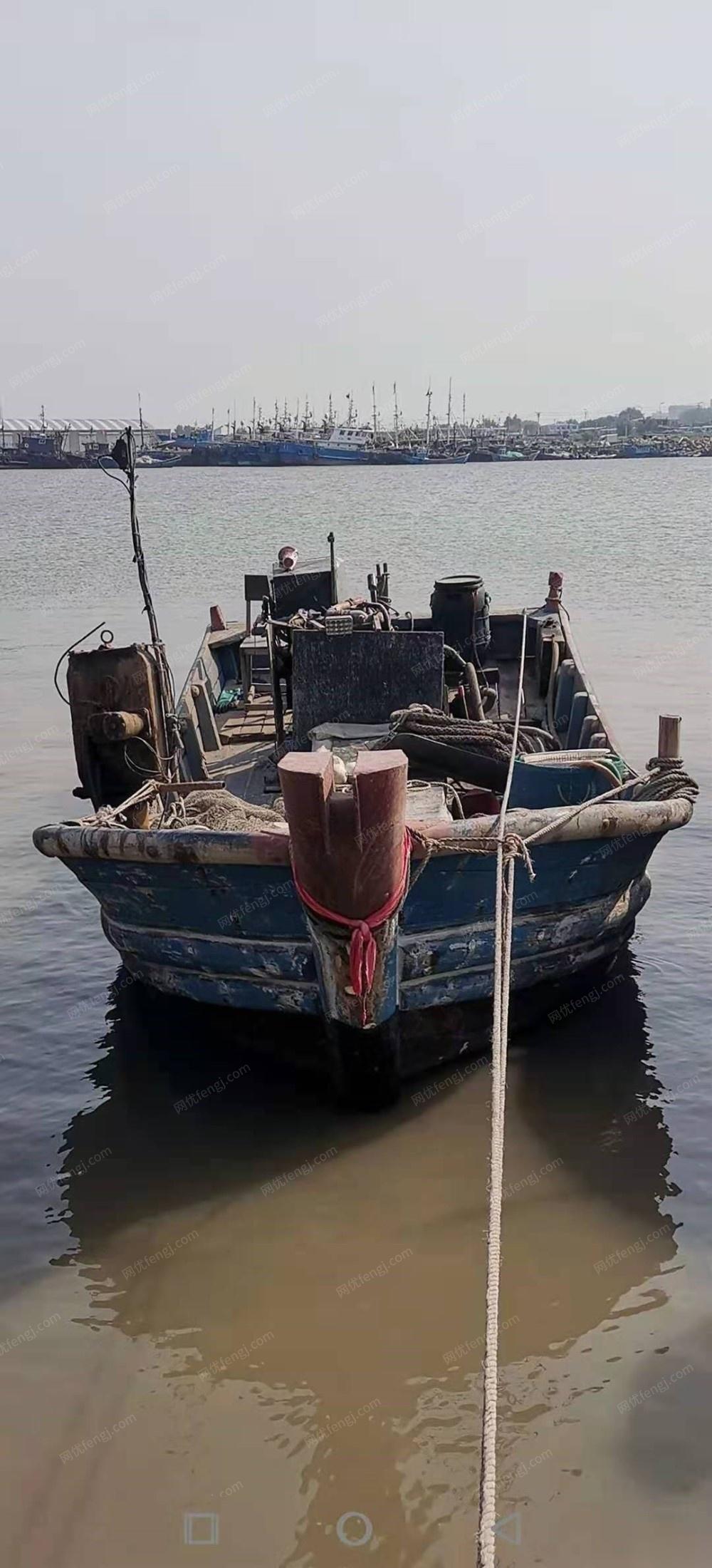 辽宁营口出售五米多漁船机器4108.80新挂机