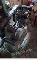 纸箱厂处理东光3色2.3米开槽水墨印刷机1台，气泵，电动机多台（详见图）