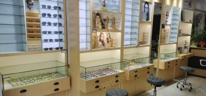 广东深圳不做了出售30-40平眼镜店9成新设备验光组合仪 焦度计 加工设备及展柜  用了二年,看货议价,可分开卖