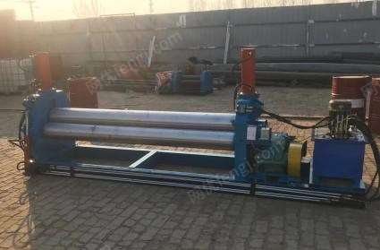 新疆乌鲁木齐出售闲置液压卷板机20-2500型2台，较大可卷20毫米厚度钢板 