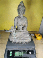 出售老佛像，藏传铜佛教铜佛像一尊，高28厘米左右，重四斤七两多，品像如图所示，看合适就拍吧