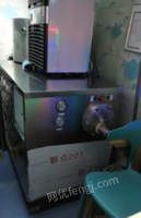 海南三亚在位急出售二手冰糕机一台九成新   一口价