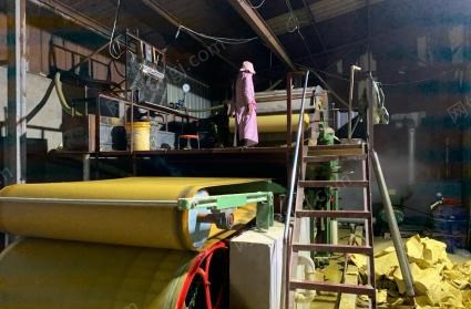 江苏徐州由于本人工作忙家里还有其他生意出售一套黄纸烧纸机械  带锅炉 用了二年多一点儿,看货议价.带客户,技术一起转.