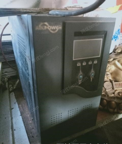 黑龙江鹤岗出售烧酒设备全套太阳能发电设备一套 逆变器一个  