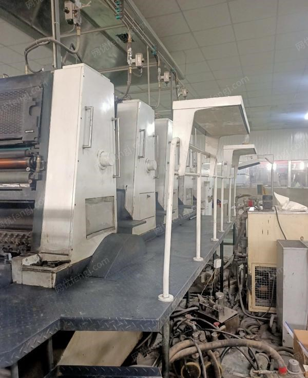 天津宝坻区因公司业务扩展处理一台05年秋山四色对开印刷机  能正常使用,看货议价.