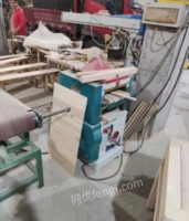 新疆乌鲁木齐营业中实木家具厂全套设备15件低价打包出售