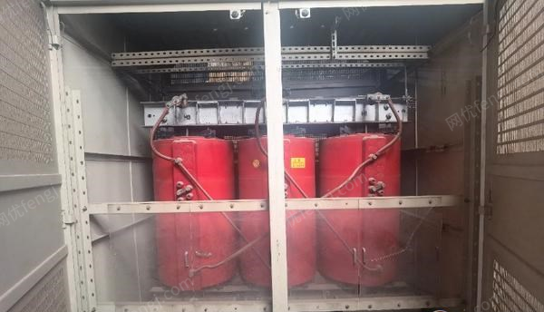 江苏苏州转让闲置3150kVA干式变压器,附全套4台电箱,厂里自用