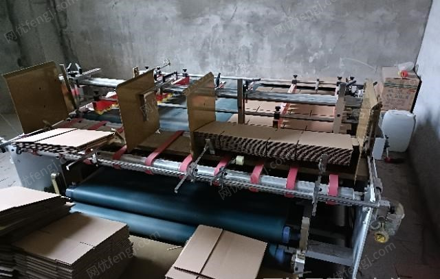 山东临沂正常运作中的纸箱厂带客户整体转让  印刷机用了四个月,别的也是近二年了,看货议价.可带客户和场地转,也可打包要设备.