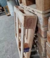 北京大兴区大量低价出售九成新二手木托盘