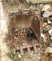 广西桂林挖机报废处理挖斗