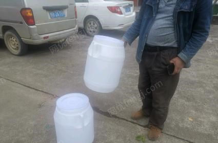 广西柳州4000个塑料桶处理