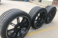 河南郑州保时捷卡宴轮胎轮毂一套出售