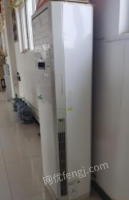 新疆喀什5匹格力空调9成新出售，购买后由于电压不够基本没使用过