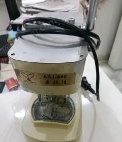 浙江温州转让在位眼镜店验光制作设备一套  磨边机需要维修.别的能正常使用,看货议价,打包卖.月底能拉走.