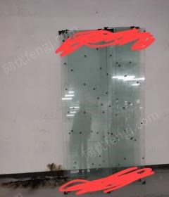 重庆渝北区打包出售八毫米钢化玻璃 大约20几吨