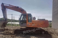 上海松江区全进口日立200－6挖掘机出售