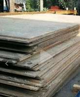 回收各种尺寸废旧铺路钢板