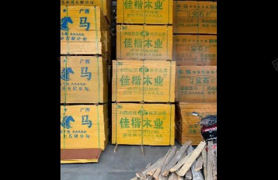 四川成都出售木方、模板