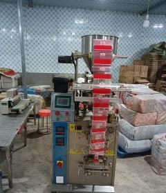 河南新乡出售上海川鸣全自动颗粒灌装机 (罐装红枣) 去年买的,用了二个月就闲置了.看货议价.