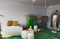 北京昌平区转让洗涤设备，汽车尿素设备  可教技术配方,厂家资质一起.还有半年房租