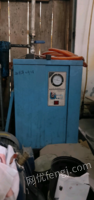 浙江温州不用了出售闲置1台空压机，干燥机两台，1台储气罐 17年买的,能正常使用,看货议价.打包卖.