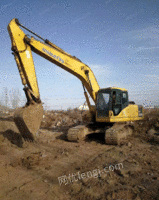 新疆乌鲁木齐转让小松200-7二手挖掘机工作两千小时左右