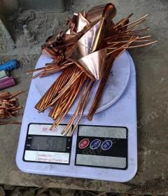 云南曲靖出售大量铜电缆约有四十吨.90-100吨工字钢，11台变压器(能正常用)  看货议价 可分开卖.